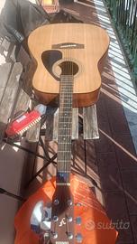 chitarra acustica 
