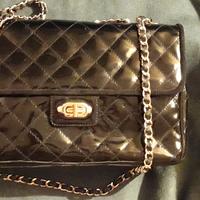 Borsa vernice nera trapuntata