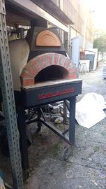 Forno a legna Valoriani