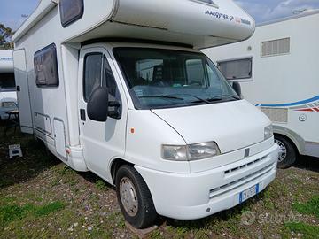 Camper Compatto 5.9m Il Re della Sosta Libera!