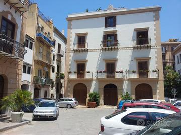 Centro storico Pied-a-terre arredato a reddito