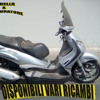 PIAGGIO BEVERLY 250cc ANNO 2004 x RICAMBI