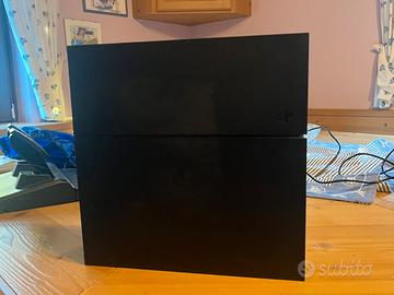 Ps4 con controller+ volante e pedali