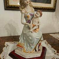 Statua di Porcellana Capodimonte 