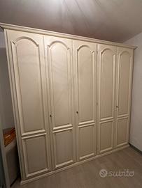 Armadio a 5 ante