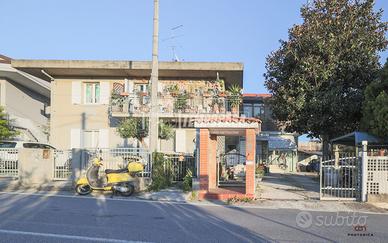 AMPIO TRILOCALE IN ZONA TRANQUILLA