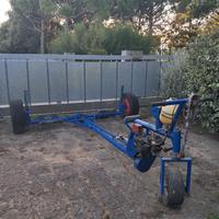 Carrelli semoventi a motore