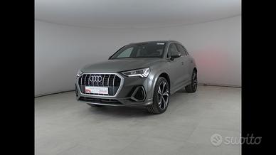 Audi Q3 45 TFSI E S TRONIC