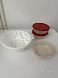 Set Tupperware e scolapasta in omaggio