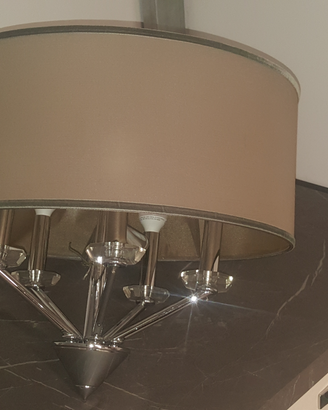 Lampadario e lumi moderni da camera da letto