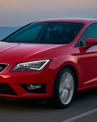 SEAT Leon 5F 2.0 150cv radio ricambi sedili radio