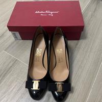 Salvatore Ferragamo Pumps CARLA in Vernice 7cm 37T