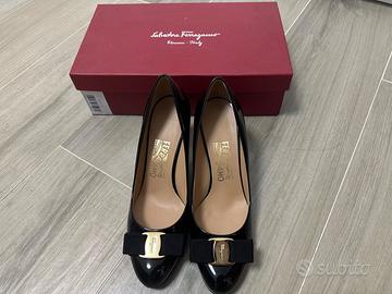 Salvatore Ferragamo Pumps CARLA in Vernice 7cm 37T