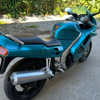 Honda vfr750