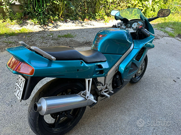 Honda vfr750