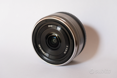 Sony 16mm f2.8