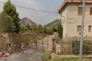 Immobile in asta di 48787 m² con più di 5 locali a