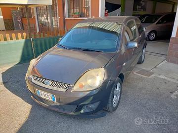Ford Fiesta 1.2 GHIA