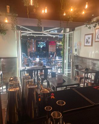 Bar/Aperitivi avviato con cucina - Pescara centro