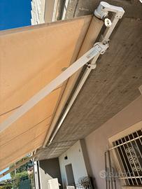 Tenda estensibile a bracci manuale colore grigio