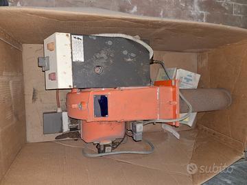 BRUCIATORE BIKLIM A GASOLIO PER CALDAIA 