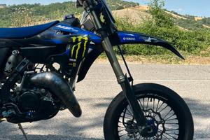 Yamaha yz tripla omologazione