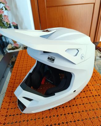 Casco Fox V1
