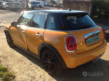 Mini Mini 1.5 Cooper Incidentata/Sinistrata