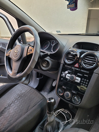 Opel corsa neopatentati