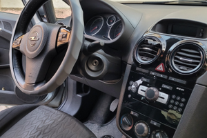 Opel corsa neopatentati