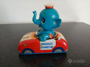 Auto in latta Yonezawa funzionante, made in Japan.