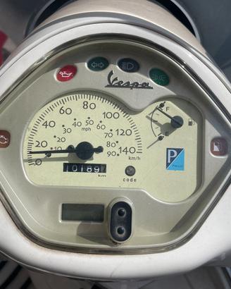 Piaggio Vespa LX 150 (2011) – 10.189 km