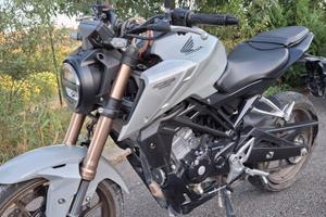 Honda CB 125 R usata