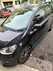 Auto Volkswagen up metano 5p