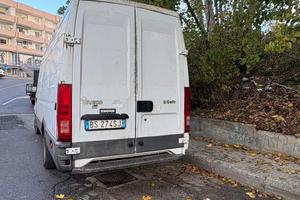Furgone iveco 35c11