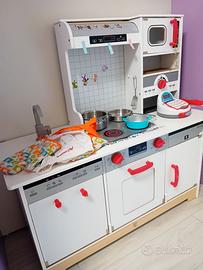 Cucina bambino marchio HAPE in legno