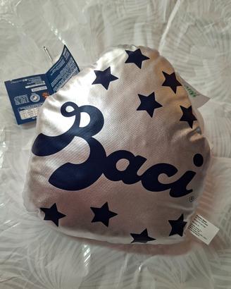 Cuscino a forma di bacio con zip