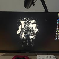 Monitor Gaming, tastiera e cuffie