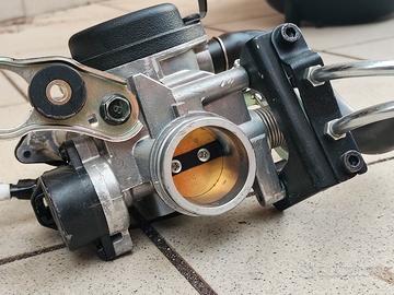 corpo farfallato Yamaha Majesty 400