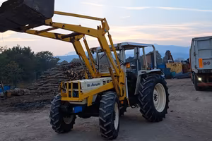 Trattore Lamborghini r904