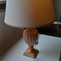 Lampada da tavolo vintage con paralume