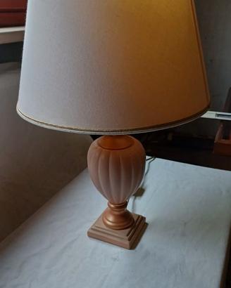 Lampada da tavolo vintage con paralume