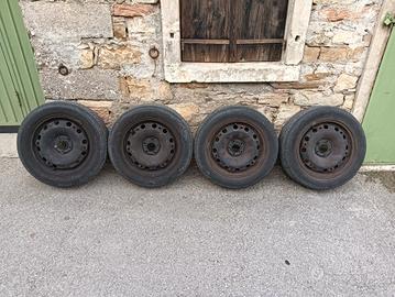 Kit 4 Cerchi in ferro 15" Originali VW 5x100 + Cop