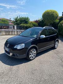 Polo cross