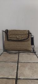 Pochette Con Catenella Fatta A Mano