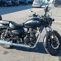 Royal Enfield Meteor Stellar Black - 2024