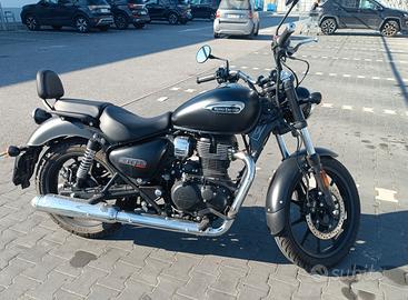 Royal Enfield Meteor Stellar Black - 2024