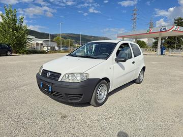 Punto van