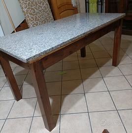 Tavolo legno e marmo