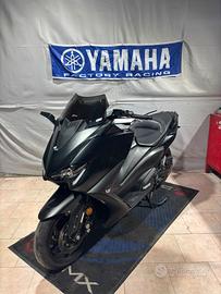 Yamaha TMAX 560
